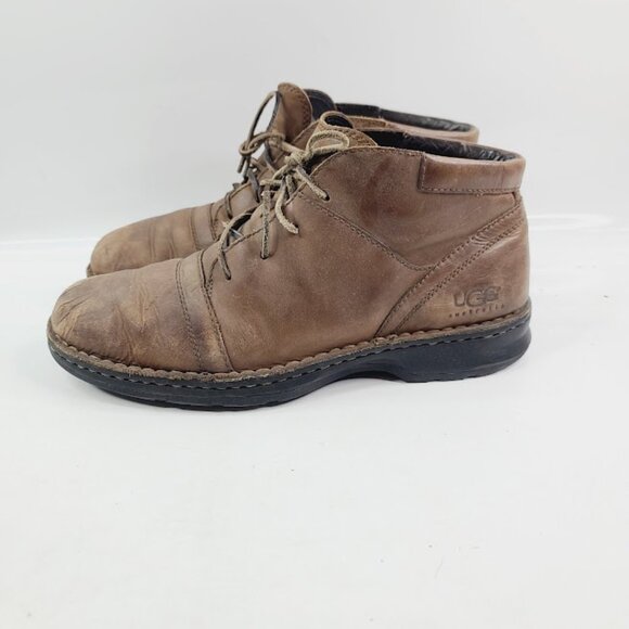 UGG Men's Brown Leather Lace Up Classic Ankle Chukka Boot Size 12 - Picture 2 of 7